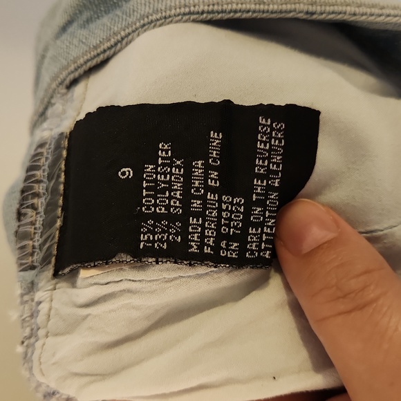 REVAMPED DENIM jean shorts - Picture 5 of 6